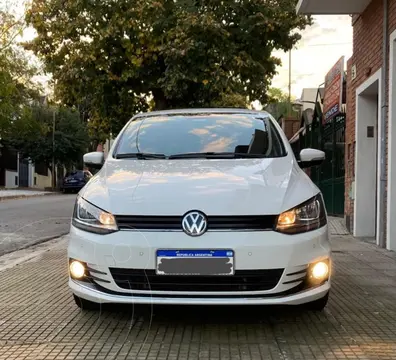 Volkswagen Fox 5P Highline usado (2017) color Blanco Cristal precio u$s16.000