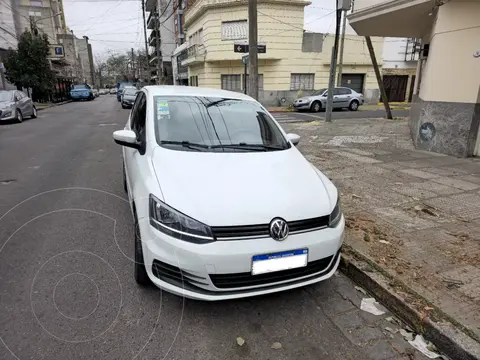 Volkswagen Fox 5P Connect usado (2020) color Rojo financiado en cuotas(anticipo $1.200.000 cuotas desde $200.000)