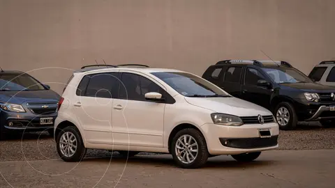 foto Volkswagen Fox FOX 1.6 5 P. HIGHLINE   L/15 I MOT usado (2015) color Blanco precio $3.380.000