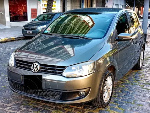 Volkswagen Fox 5P Trendline usado (2015) color Gris precio u$s8.900
