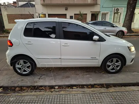 Volkswagen Fox 5P Highline usado (2015) color Blanco precio $15.000.000