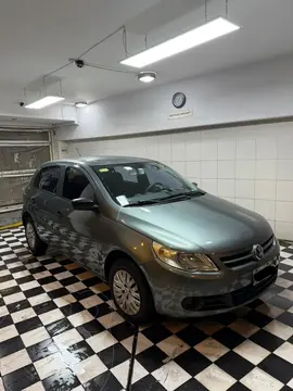Volkswagen Gol Trend 5P Pack I usado (2011) color Verde precio $13.000.000
