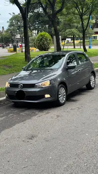 Volkswagen Gol Trend 5P Pack III usado (2013) color Gris Cuarzo precio $10.900.000