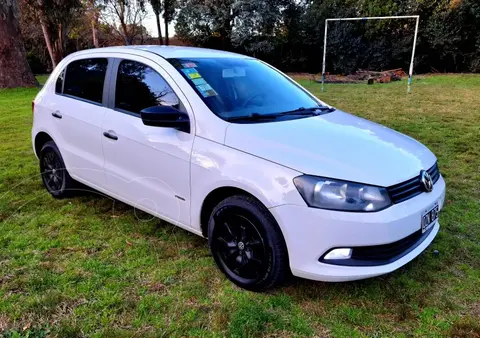 Volkswagen Gol Trend 5P Trendline usado (2015) color Blanco precio $16.500.000