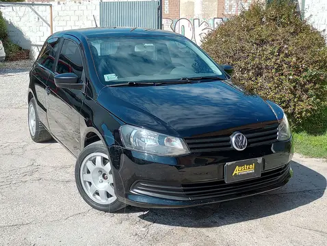 Volkswagen Gol Trend 3P Pack I usado (2013) color Negro financiado en cuotas(anticipo $1.750.000)