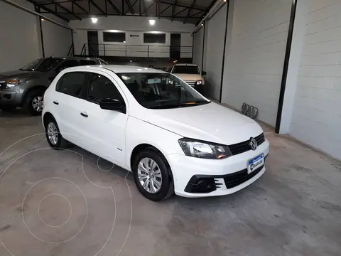 Volkswagen Gol Trend 5P Trendline usado (2018) color Blanco Candy precio $18.000.000