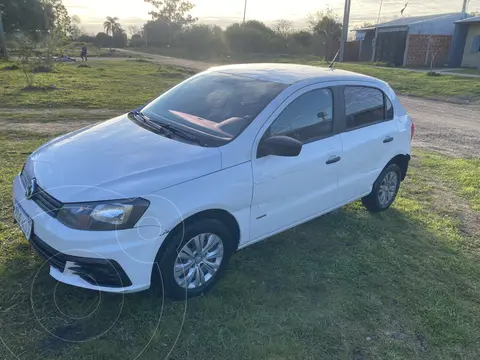 Volkswagen Gol Trend 5P Trendline usado (2017) color Blanco Cristal precio $13.500.000