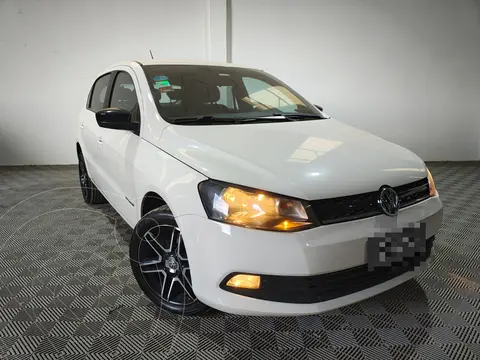 Volkswagen Gol Trend 5P Sportline usado (2016) color Blanco Cristal precio $14.994.000