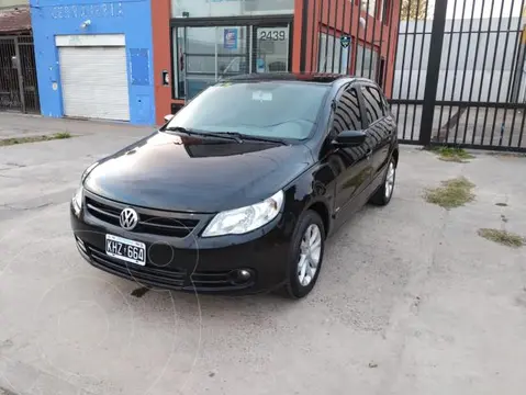 Volkswagen Gol Trend 5P Pack III usado (2012) color Naranja precio $8.700.000