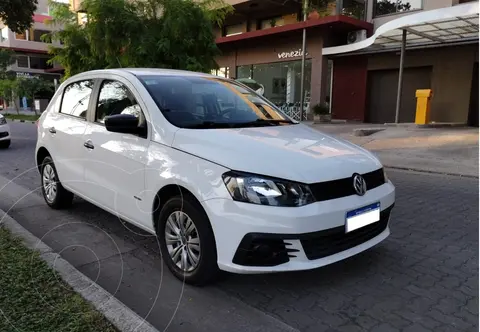 Volkswagen Gol Trend 5P Comfortline usado (2017) color Blanco Candy precio $3.200.000