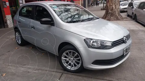 Volkswagen Gol Trend 3P Pack II usado (2014) color Plateado precio $11.900.000