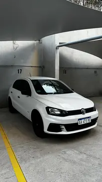 Volkswagen Gol Trend 5P Serie usado (2016) color Blanco precio $10.000.000