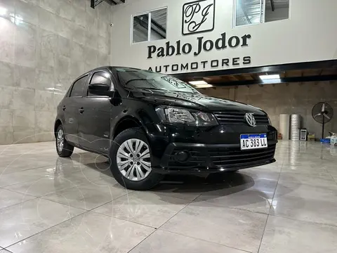 Volkswagen Gol Trend 5P Comfortline usado (2018) color Negro precio $2.400.000
