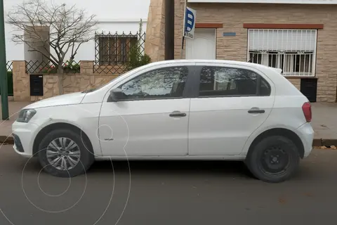 Volkswagen Gol Trend 5P Comfortline usado (2017) color Blanco precio $12.000.000