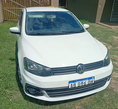 Volkswagen Gol Trend 5P Comfortline usado (2017) color Blanco Candy precio $15.800.000