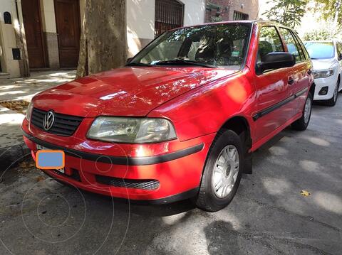 foto Volkswagen Gol 5P 1.6 GL Mi usado (2004) color Rojo precio $890.000