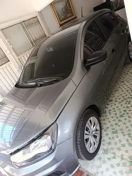 Volkswagen Gol Trendline usado (2021) color Gris precio $52.000.000