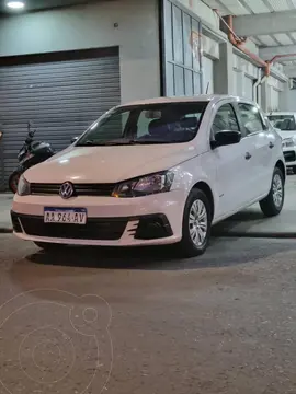Volkswagen Golf GOL 1.6 3 P TREND L/13 usado (2017) color Blanco precio $13.000.000
