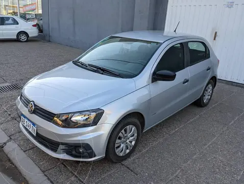 Volkswagen Golf GOL 1.6 5 P TREND usado (2017) color Blanco precio $16.900.000