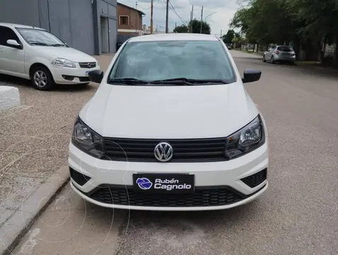 Volkswagen Golf GOL 1.6 5 P TREND usado (2021) color Blanco precio $18.500.000