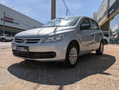 Volkswagen Golf GOL 1.6 5 P TREND usado (2011) color Gris precio $12.500.000