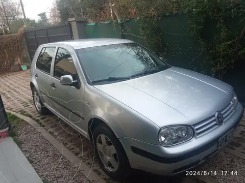 Volkswagen Golf 5P 1.6 Comfortline usado (2006) color Gris Plata  precio u$s5.250