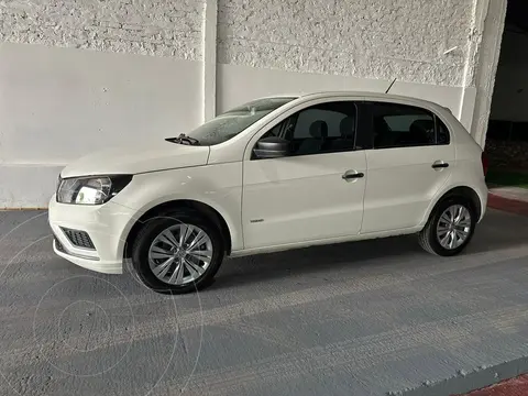 Volkswagen Golf GOL 1.6 5 P TREND usado (2021) color Blanco precio $18.900.000