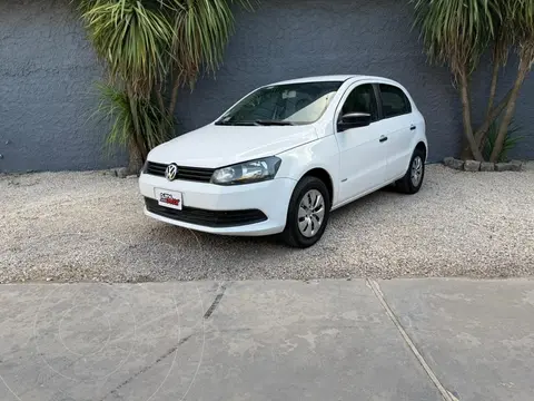 Volkswagen Golf GOL 1.6 5 P TREND L/13 usado (2013) color Blanco precio $13.800.000
