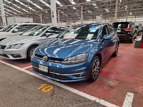 Volkswagen Golf Highline DSG usado (2019) color Azul Metalico financiado en mensualidades(enganche $95,000 mensualidades desde $7,800)