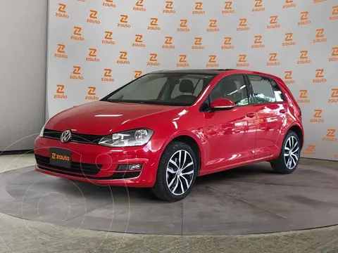 foto Volkswagen Golf Highline DSG usado (2017) color Rojo precio $340,900