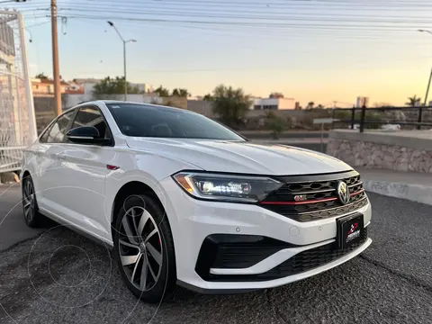 Volkswagen Jetta GLI 2.0T DSG usado (2021) color Blanco precio $548,000