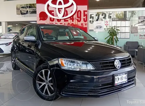 Volkswagen Jetta GLI 2.0T usado (2017) color Negro precio $210,000