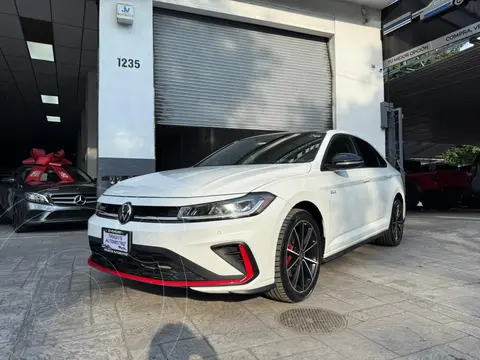 Volkswagen Jetta GLI 2.0L TSI usado (2025) color Blanco precio $589,900