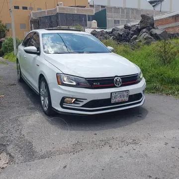 Volkswagen Jetta GLI 2.0T DSG usado (2017) color Blanco precio $315,000