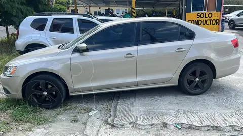 Volkswagen Jetta Trendline Cuero Aut usado (2014) color Bronce precio $43.000.000