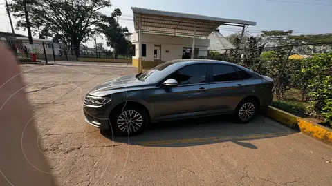 Volkswagen Jetta 1.8L Turbo Tiptronic usado (2020) color Gris Platino precio $55.000.000