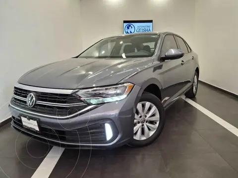 Volkswagen Jetta Comfortline usado (2022) color Gris financiado en mensualidades(enganche $77,440 mensualidades desde $7,639)