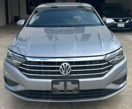 Volkswagen Jetta Comfortline Tiptronic usado (2021) color Plata precio $330,000