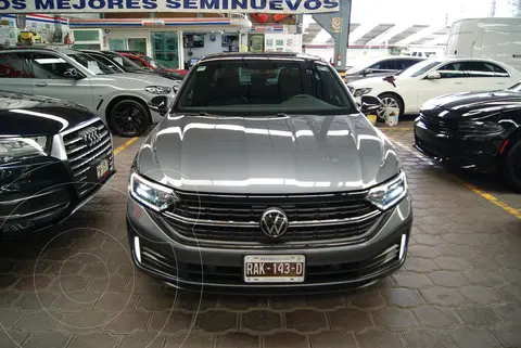 Volkswagen Jetta Sportline usado (2023) color Gris precio $445,000