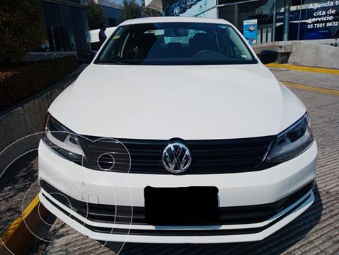 Volkswagen Jetta 2.0 usado (2018) color Blanco precio $249,500