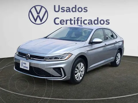 Volkswagen Jetta Trendline usado (2025) color Plata precio $385,900