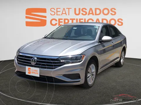 Volkswagen Jetta Comfortline usado (2021) color PLATA PIRITA METALICO financiado en mensualidades(enganche $76,780 mensualidades desde $8,708)