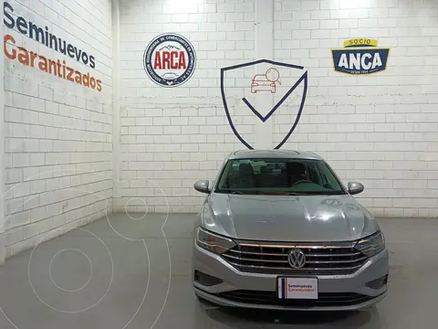 Volkswagen Jetta Trendline Tiptronic usado (2019) color Plata financiado en mensualidades(enganche $62,750 mensualidades desde $5,819)