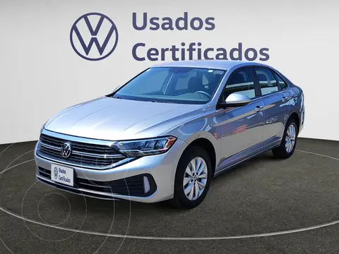 Volkswagen Jetta Comfortline usado (2024) color Plata precio $425,900