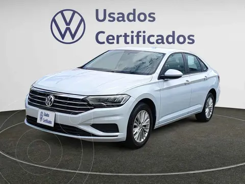 Volkswagen Jetta Comfortline usado (2019) color Plata precio $260,900