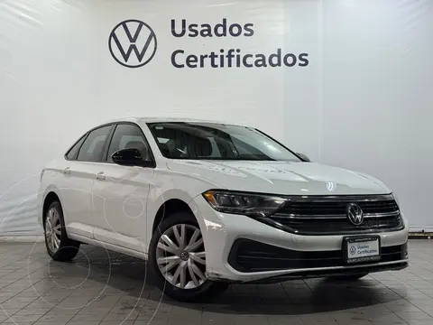 Volkswagen Jetta Trendline usado (2022) color Blanco financiado en mensualidades(enganche $86,928 mensualidades desde $7,925)