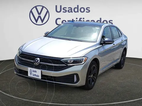 Volkswagen Jetta Sportline usado (2022) color Plata financiado en mensualidades(enganche $111,970 mensualidades desde $8,566)