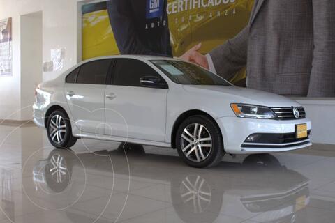 Volkswagen Jetta Trendline usado (2016) color Blanco precio $250,000