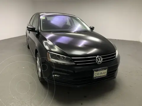 Volkswagen Jetta Trendline Tiptronic usado (2017) color Negro financiado en mensualidades(enganche $38,000 mensualidades desde $6,800)