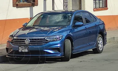 Volkswagen Jetta Trendline usado (2019) color Azul precio $300,000